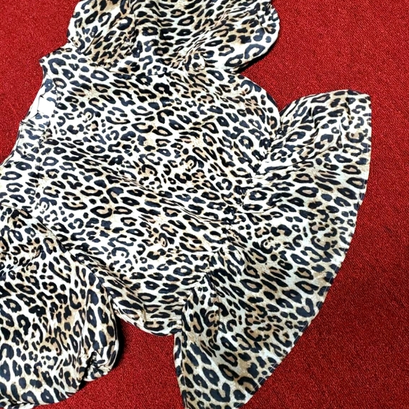 Leopard puff sleeve top - Picture 6 of 9